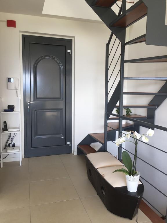 באוונו Armonie Del Lago - Lakeview Retreat With Private Garden, Pool & Jacuzzi מראה חיצוני תמונה