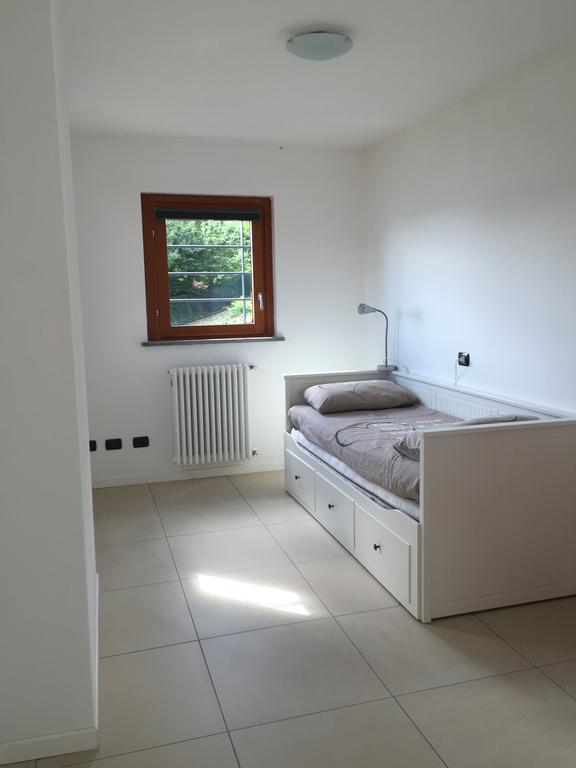 באוונו Armonie Del Lago - Lakeview Retreat With Private Garden, Pool & Jacuzzi מראה חיצוני תמונה